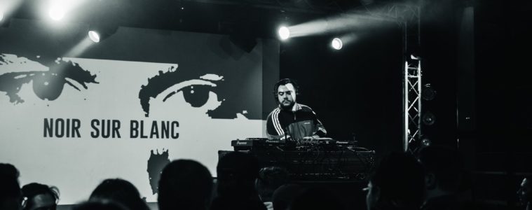 Gaba DJ à la soirée Noir sur Blanc