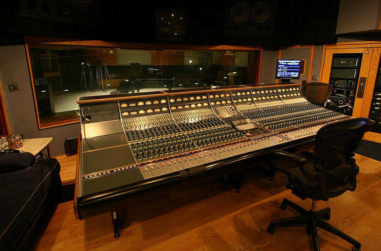 Studio D'enregistrement Sonore Avec L'appareil D'enregistrement De