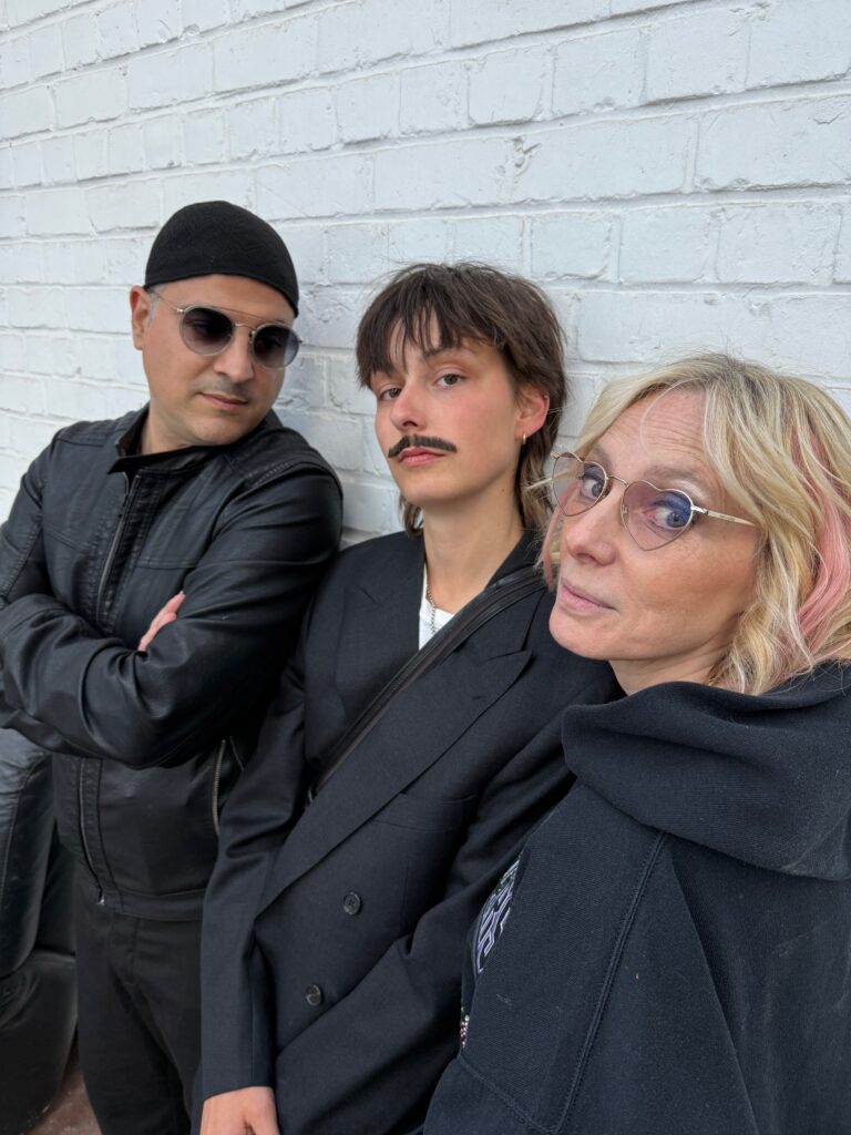 prod_track-files_1324753_extra_pictures_Mattisix