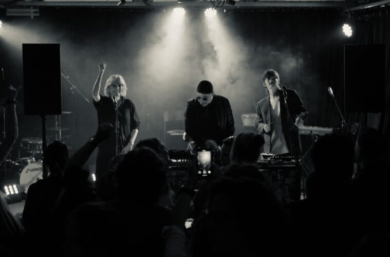 extra_pictures_Mattisix_1