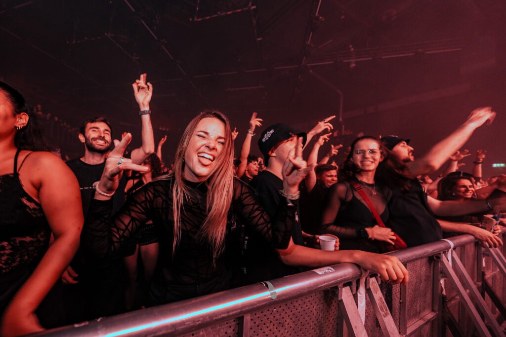 BL2025-EagerCaptures-25101123153800620 Eager Captures