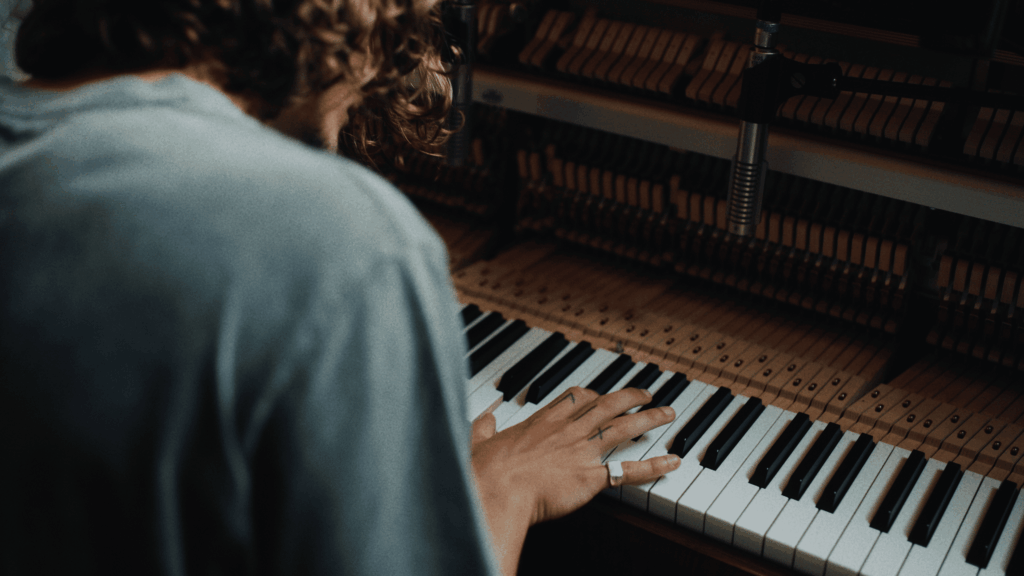 STILL LIVE SESSION 2 (1)