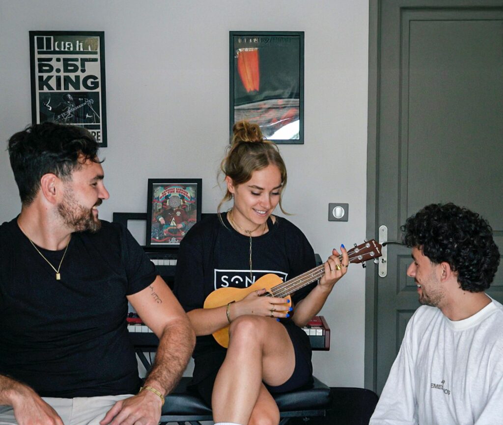 MISSUCHARLIE x AMOURPROPRE