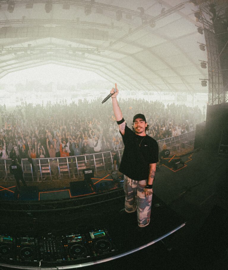 KL!P - Lollapalooza by Thibaud Moussel 3